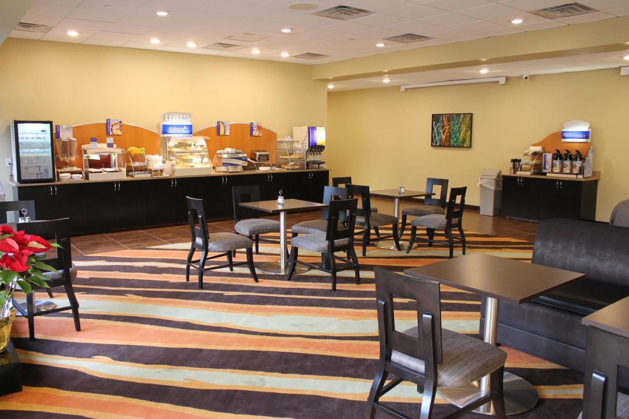 Plainsboro Holiday Inn Express Princeton Southeast, An Ihg Hotel מראה חיצוני תמונה