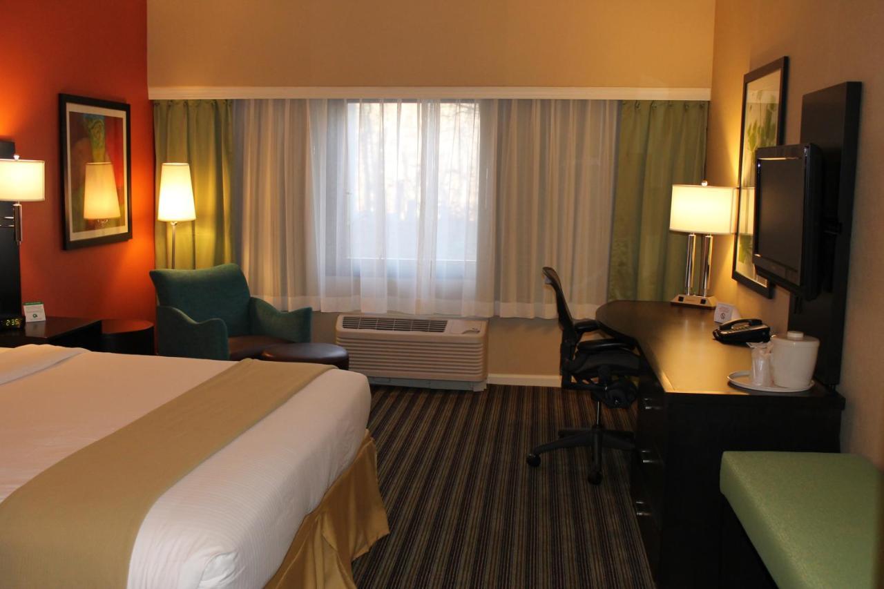 Plainsboro Holiday Inn Express Princeton Southeast, An Ihg Hotel מראה חיצוני תמונה