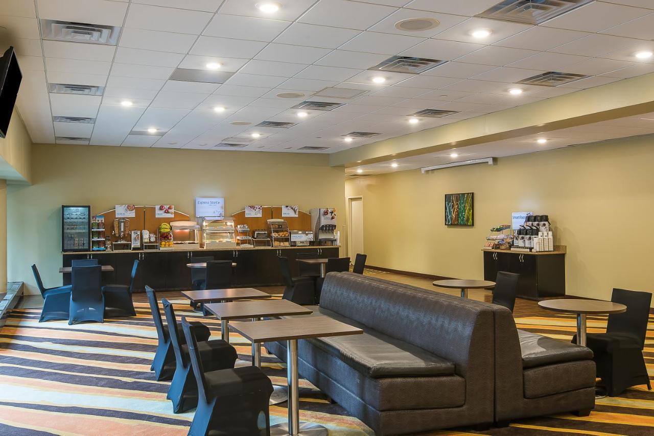 Plainsboro Holiday Inn Express Princeton Southeast, An Ihg Hotel מראה חיצוני תמונה